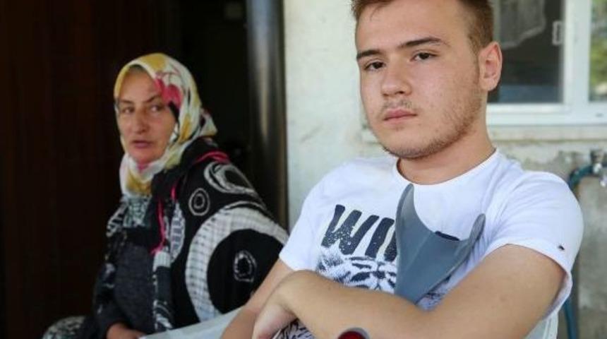 D&uuml;nyada Nadir G&ouml;r&uuml;len Hastalığa Yakalanan Gencin Umut Arayışı