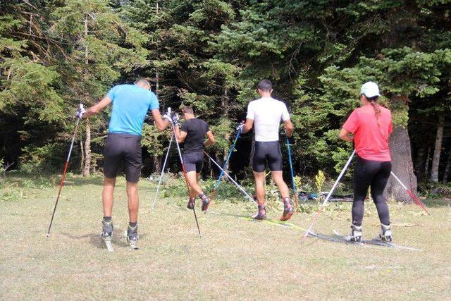 Kayaklı Koşu Milli Takımı, Olimpiyatlara Bolu’da Hazırlanıyor