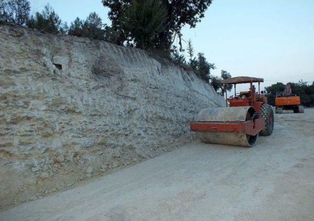 Mersin’De Yol Çalışmasında Antik Mezarlar Bulundu