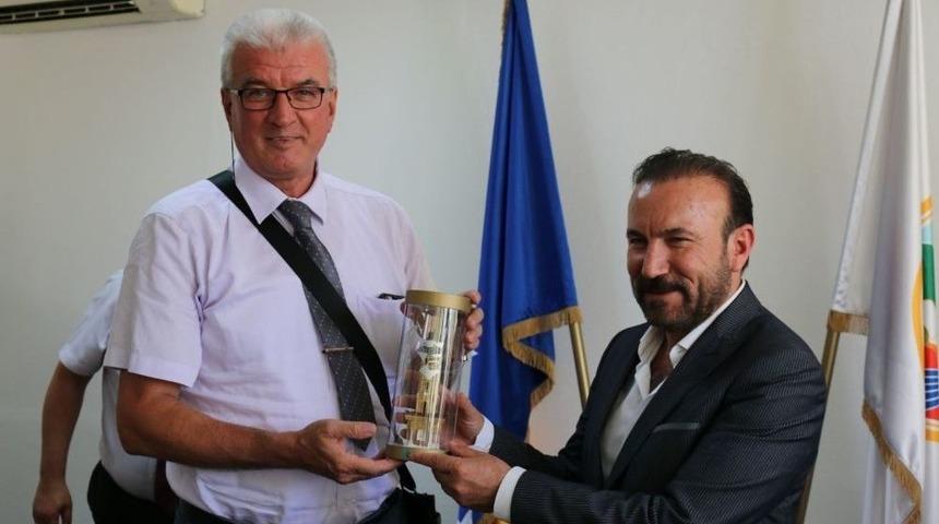 Doğan&rsquo;a Travnik&rsquo;te Coşkulu Karşılama