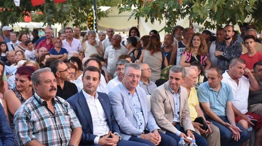 Edremit Kitap Fuarı A&ccedil;ıldı