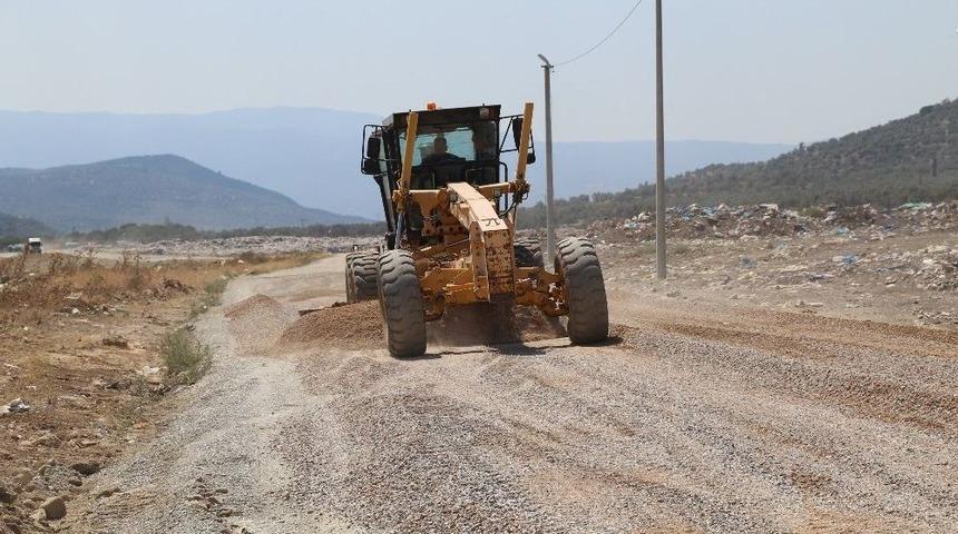 Dere Seddesindeki Yola Sathi Kaplama Yapılıyor