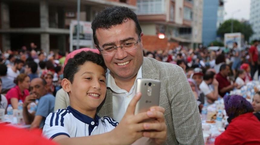 Taş&ccedil;ı: &ldquo;&ccedil;ocukların Geleceğini Planlıyoruz&rdquo;