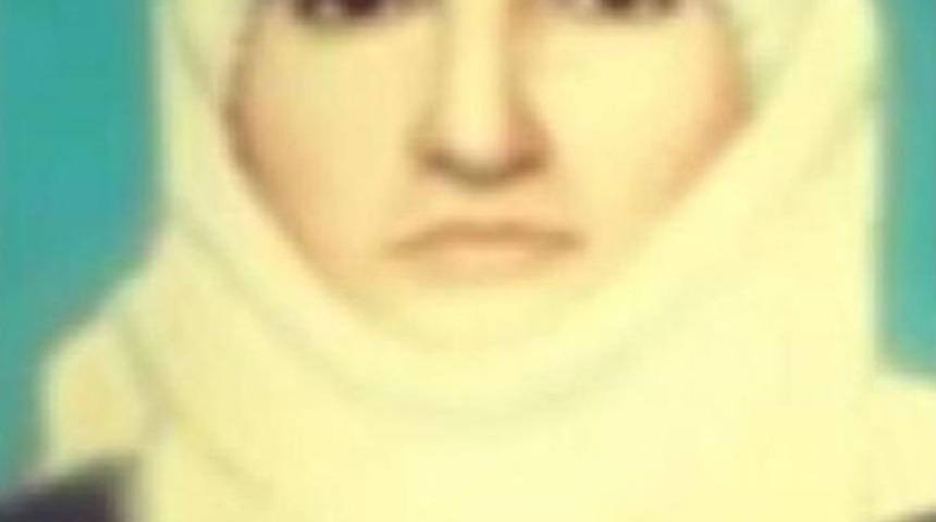 Protesto I&ccedil;in Adliye &Ouml;n&uuml;nde Kamyonetini Yaktı (2)