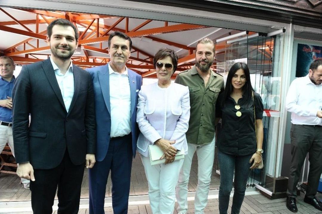 H&uuml;lya Ko&ccedil;yiğit: "ben Dualarla İyileştim"