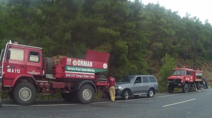 Marmaris&rsquo;te Yıldırım D&uuml;şmesi Sonucu &Ccedil;ıkan Yangın S&ouml;nd&uuml;r&uuml;ld&uuml;
