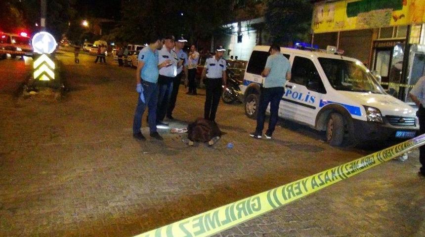 Suriyelilerin Yemek Kavgası: 1 &Ouml;l&uuml;, 2 Yaralı