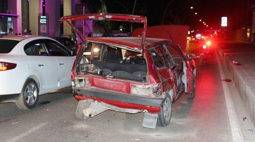 İzmit&rsquo;te Trafik Kazası: 1 Yaralı