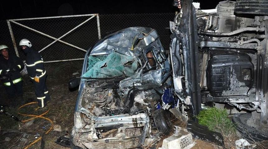 4 Kişinin &Ouml;ld&uuml;ğ&uuml; Kazada S&uuml;r&uuml;c&uuml; İfade Veremedi