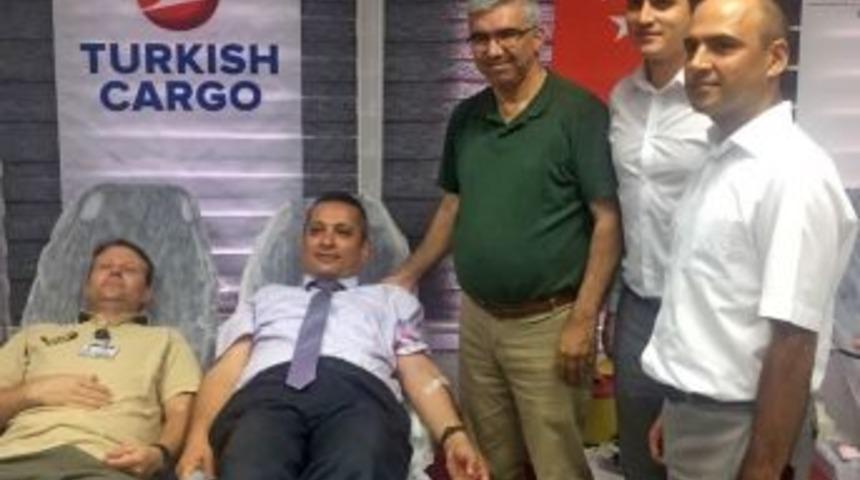 Thy &Ccedil;alışanlarından Kan Ve K&ouml;k H&uuml;cre Bağışı