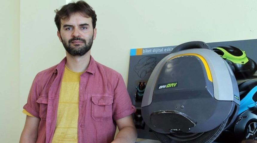 Gen&ccedil; Girişimci Elde Taşınabilen Taşıt &Uuml;retti