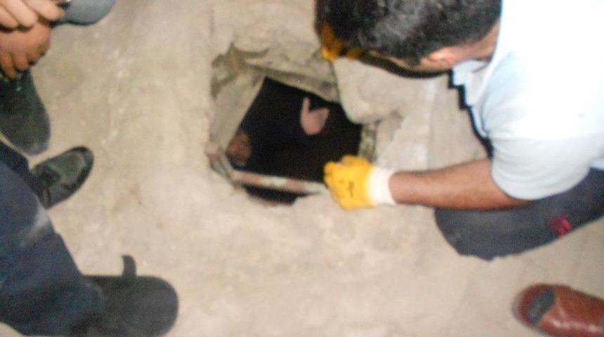 Çareyi, Fosseptik Çukuruna Girmekte Buldu