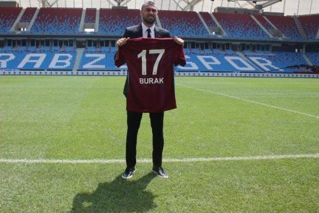 Trabzonspor, Burak Yılmaz Ile Sözleşme Imzaladı