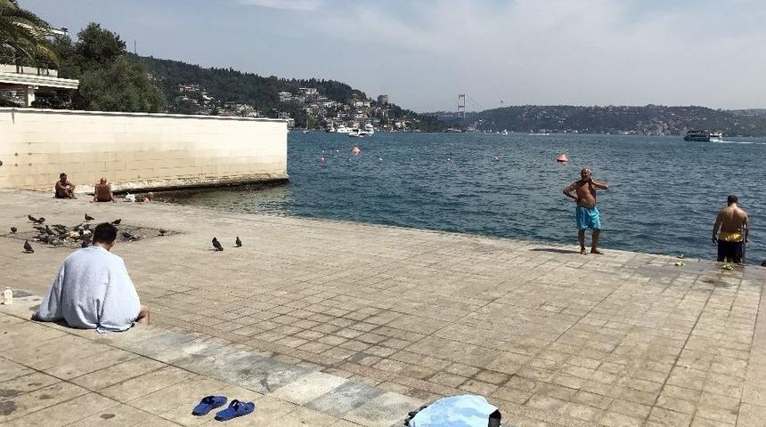 İstanbul&rsquo;da Sıcak Hava Ve Nem Bunalttı