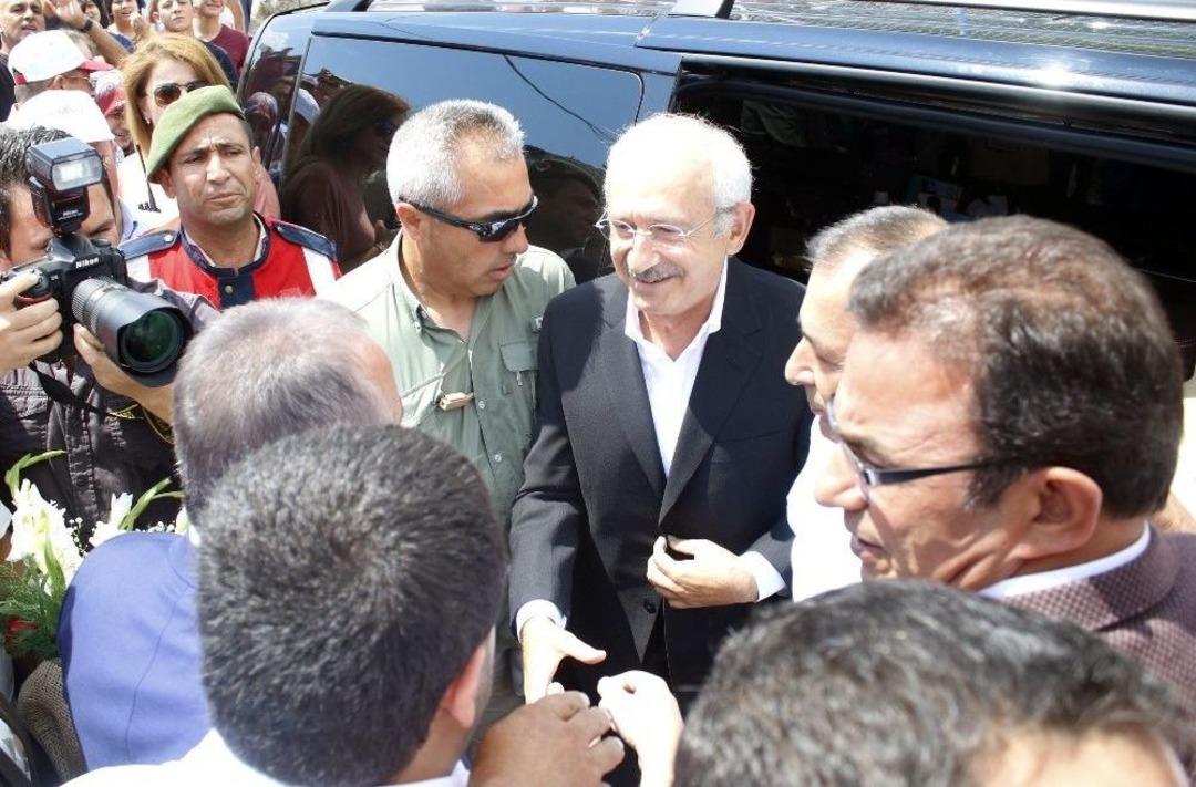 Chp Genel Başkanı Kılı&ccedil;daroğlu Antalya&rsquo;da Er Meydanında