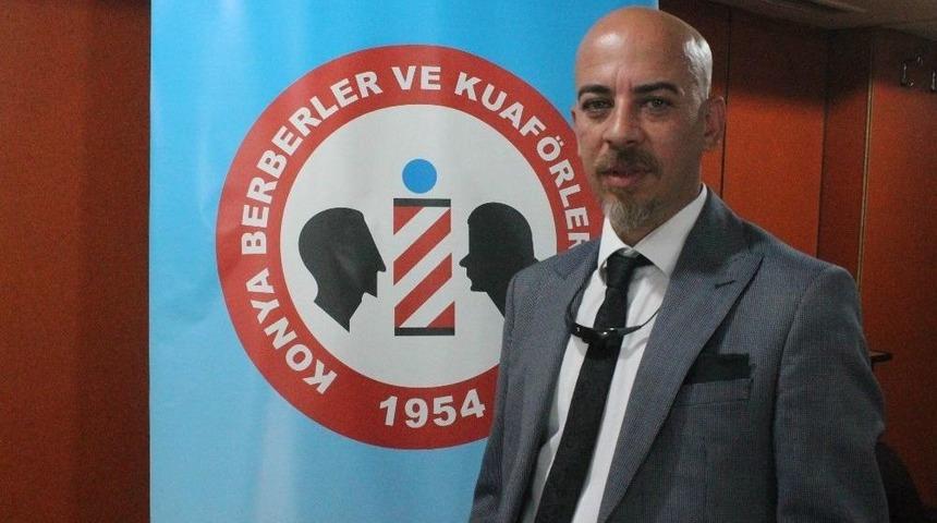 Konya&rsquo;daki Berberlere Sa&ccedil; Kesimi Ve Renklendirme Eğitimi