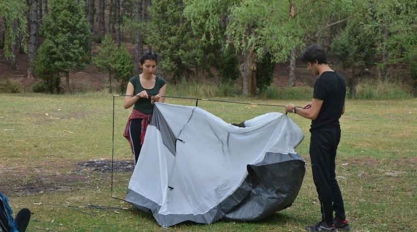 Doğa İ&ccedil;inde, &ldquo;betonsuz 24 Saat&rdquo; Ge&ccedil;irdiler