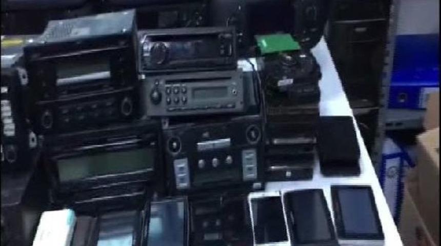 Navigasyon Ve Teyp Hırsızlığından 6 Kişi G&ouml;zaltına Alındı