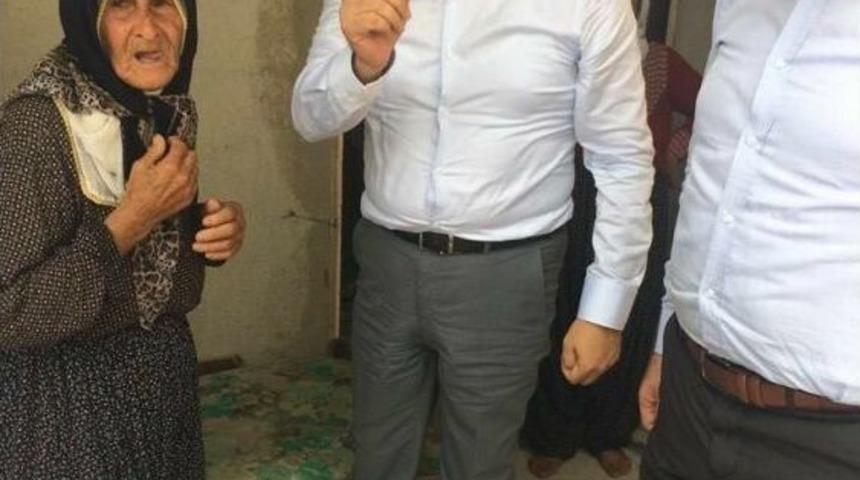 Pamuk, Mahalle Gezilerini S&uuml;rd&uuml;r&uuml;yor