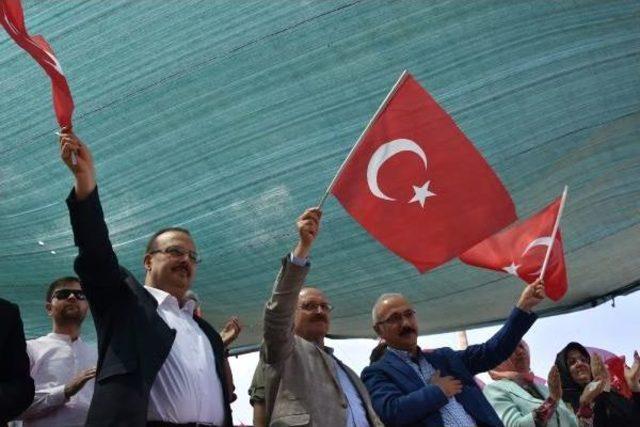 Bakan Elvan: Güçlü Türkiye’Yi Inşa Etmeye Kararlıyız
