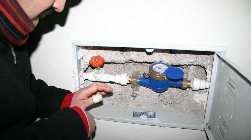 Maski Su Saya&ccedil;larının Dışarı Alınması İ&ccedil;in Vatandaşları Uyardı