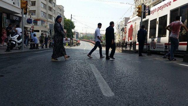 Aksaray’daki Ordu Caddesi Pazar Günleri İçin Yayalaştırıldı