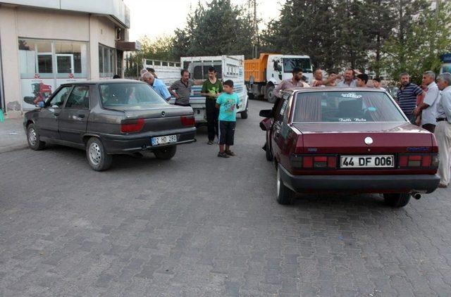 Adıyaman’da İki Otomobil Çarpıştı: 4 Yaralı