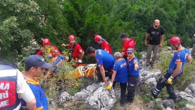 Üniversiteli Genç Uludağ'da 70 Metrelik Uçuruma Düşüp Öldü