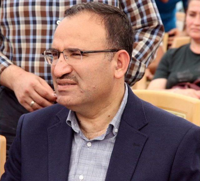 Başbakan Yardımcısı Bekir Bozdağ, Ulusal Dağ Bisikleti Yarışması &Ouml;d&uuml;l T&ouml;renine Katıldı 2