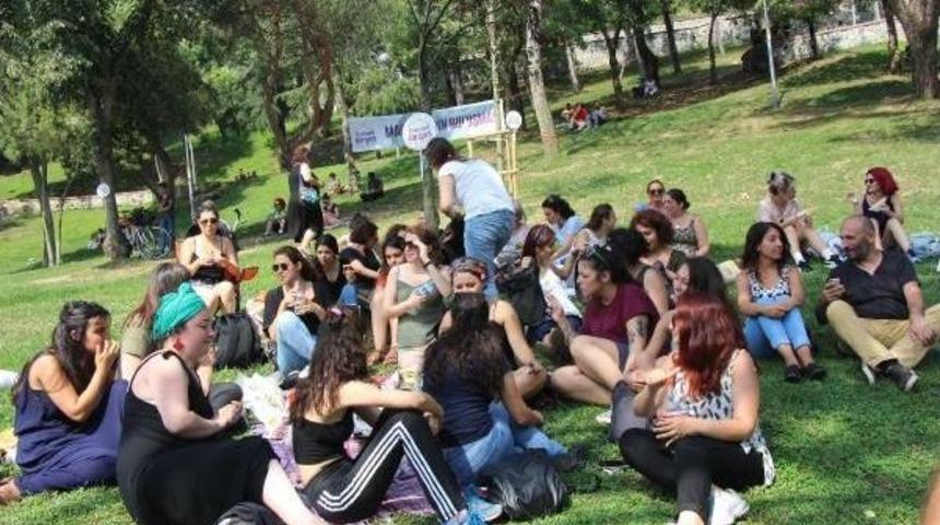 Kadınlardan Ma&ccedil;ka Parkı'nda "kıyafetime Karışma" Eylemi...