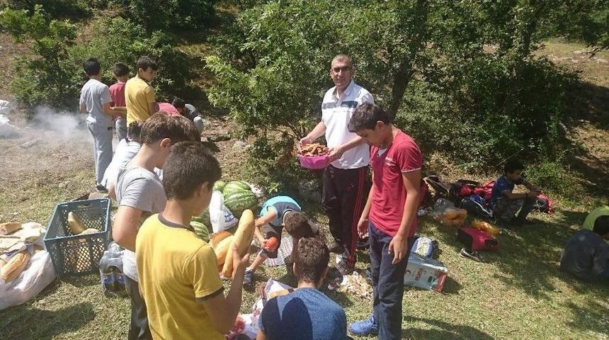 İn&ouml;n&uuml;spor Ve Dsi Bentspor Piknikte Buluştu