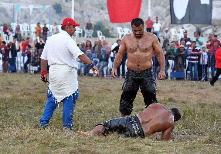 Feslikan’da Başpehlivan Fatih Atlı Oldu G2