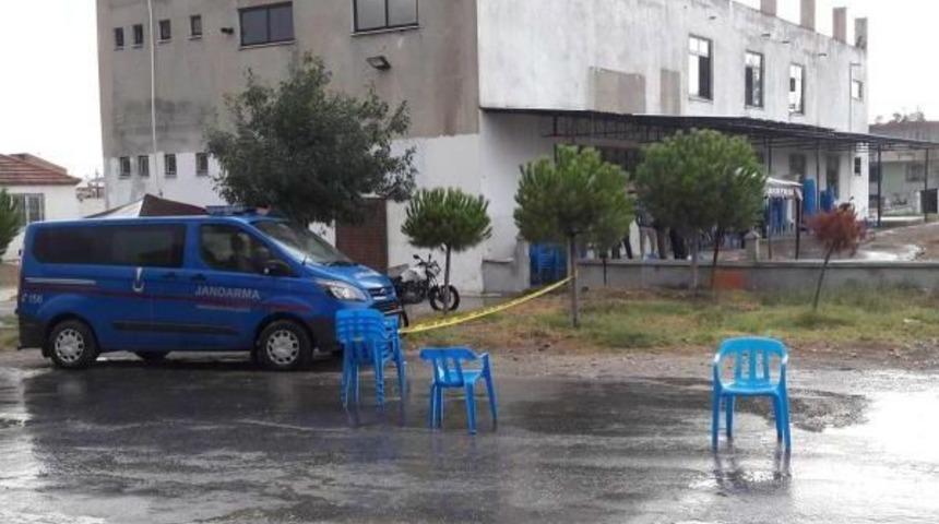 D&uuml;ğ&uuml;nde Maganda Kurşunu Can Aldı: 1 &Ouml;l&uuml;, 4 Yaralı