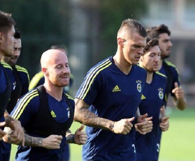 Fenerbahçe'de Cagliari Maçı Hazırlıkları Tamamlandı