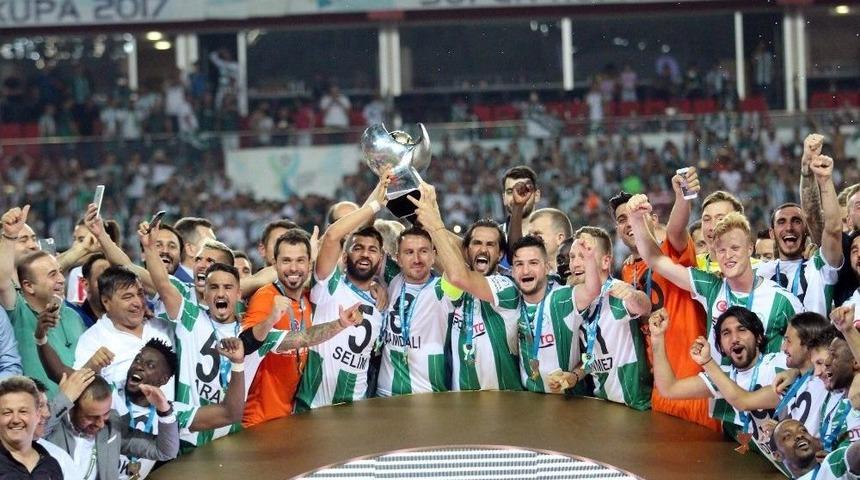 Atiker Konyaspor, Tarihinde İlk Kez S&uuml;per Kupa Kazandı