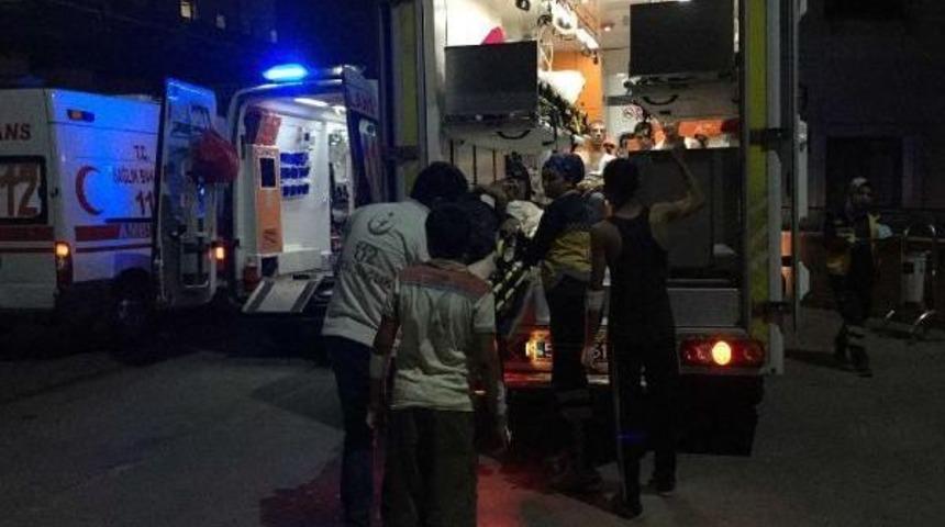 D&uuml;ğ&uuml;n Konvoyundan Ateş Edildi: 7 Fındık Iş&ccedil;isi Yaralandı