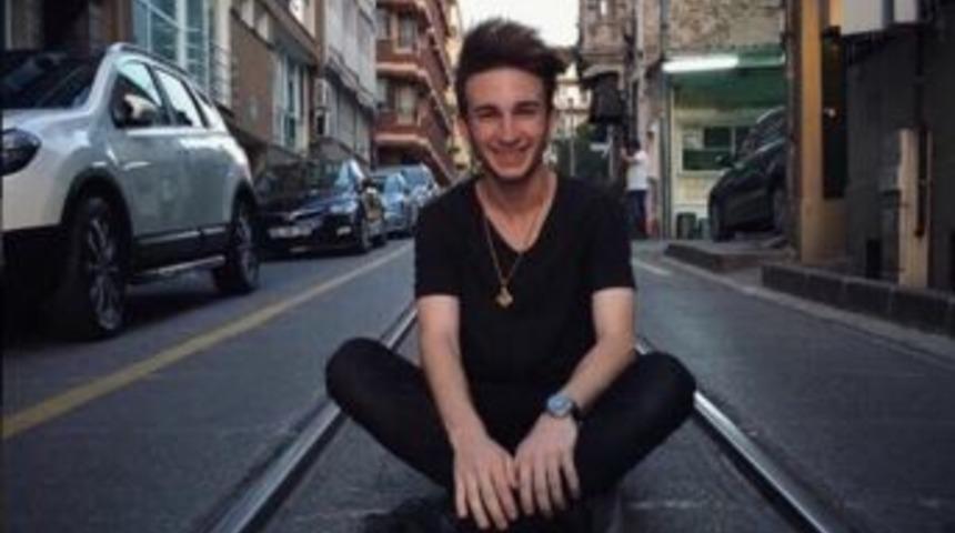 Furkan Turan, İlk Alb&uuml;m&uuml;n&uuml; &Ccedil;ıkarttı