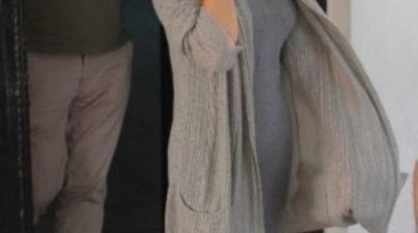 Ailesinin Okutmadığı Kız &Ccedil;ocuğu Evden Ka&ccedil;ıp Polise Sığındı