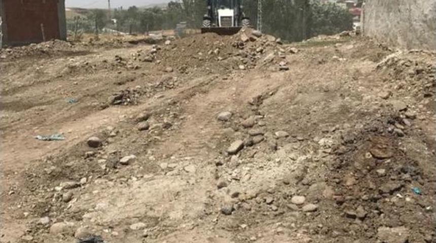 Taşlı&ccedil;ay&rsquo;da Yol Yapım &Ccedil;alışmaları