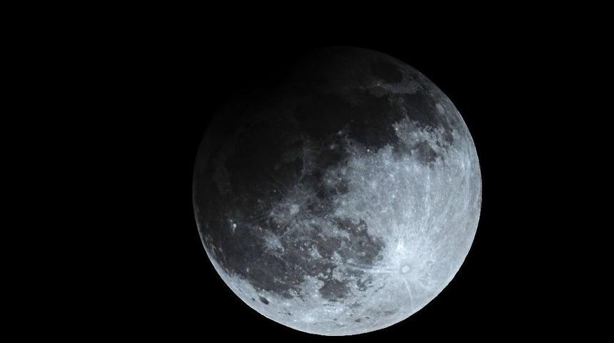 Bu Akşam Par&ccedil;alı Ay Tutulması Ger&ccedil;ekleşecek