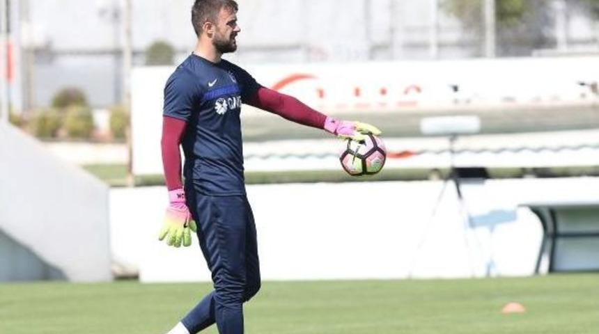 Trabzonspor&rsquo;Da Onur Ve Castillo Ligdeki Ilk Ma&ccedil;ta Yok
