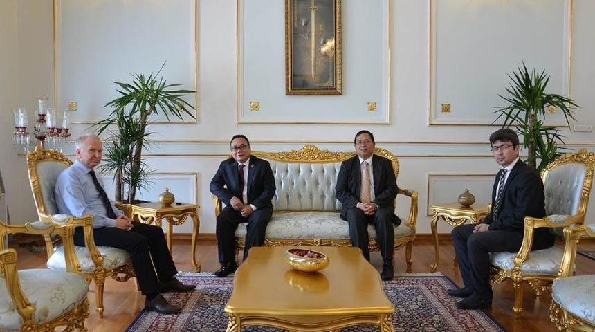 Vali Ceylan Endonezya Başkonsolosu’nu Ağırladı