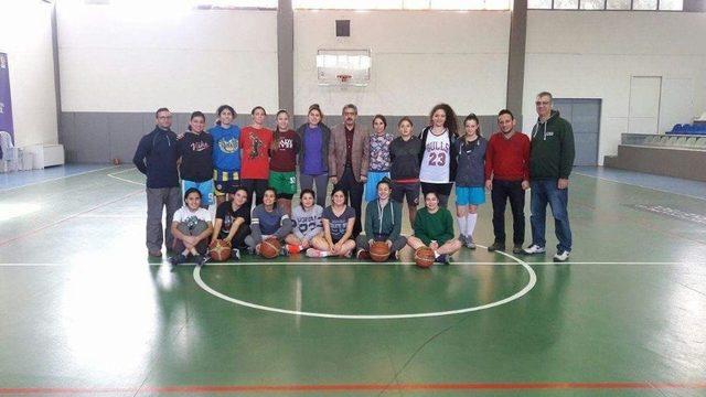 Nazilli Belediyespor’un Bayan Basketçilerinde Hedef Şampiyonluk