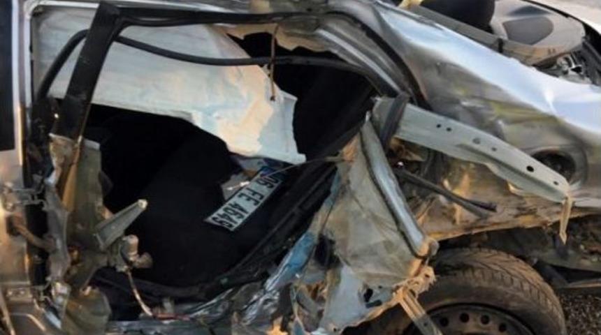 Taksici Muhtar Kazada Hayatını Kaybetti