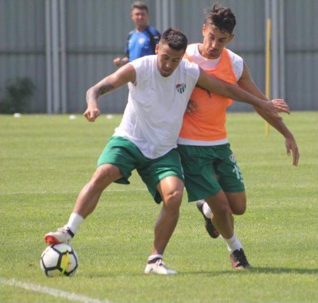 Bursaspor, Medipol Başakşehir Hazırlıklarını Sürdürüyor