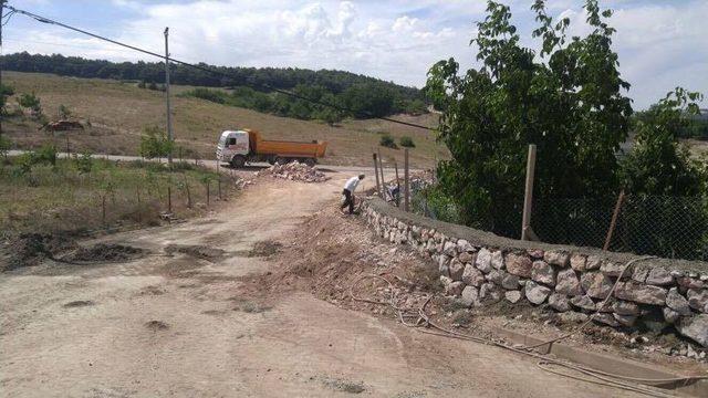 Körfez Belediyesi’nin Köylere Hizmeti Devam Ediyor