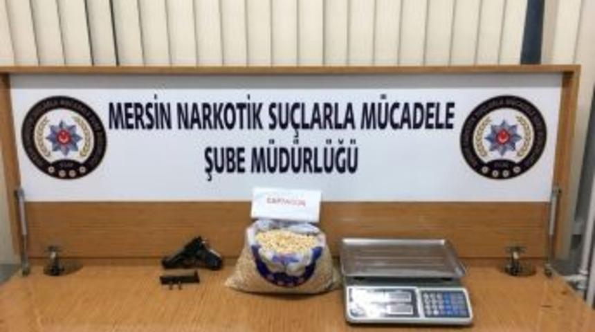 Mersin&rsquo;de 29 Bin 700 Adet Uyuşturucu Hap Ele Ge&ccedil;irildi