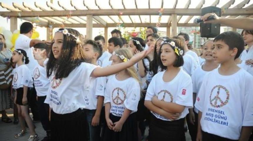 Hiroşima Kurbanı Sasaki'nin Yarım Kalan Bin Turna Kuşunu &Ccedil;ydd &Ccedil;ocukları Tamamladı