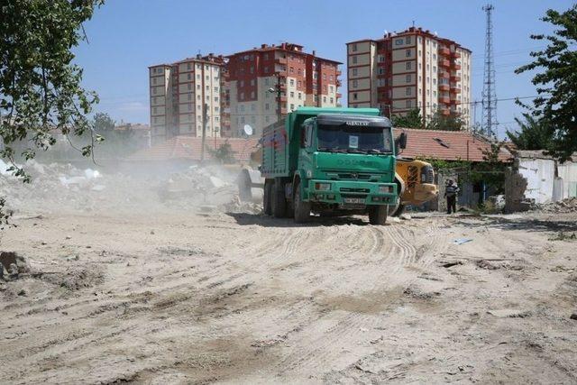 Kazım Karabekir Mahallesinde Kentsel Dönüşüm Çalışmaları Sürüyor