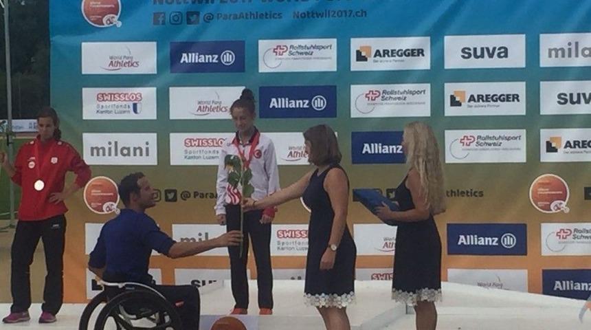 Muhsine&rsquo;ne D&uuml;nya Şampiyonluğunu Elinden Bırakmıyor